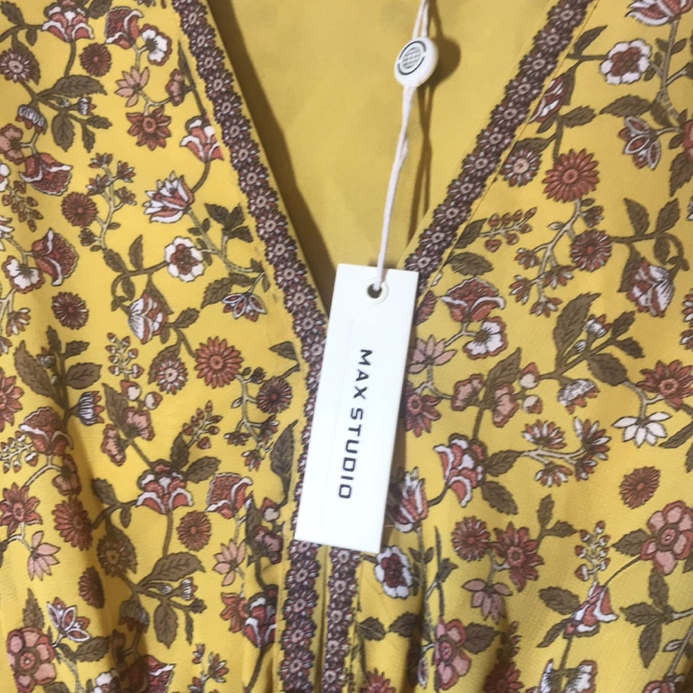 Max Studio Dress - Picture 2 of 6